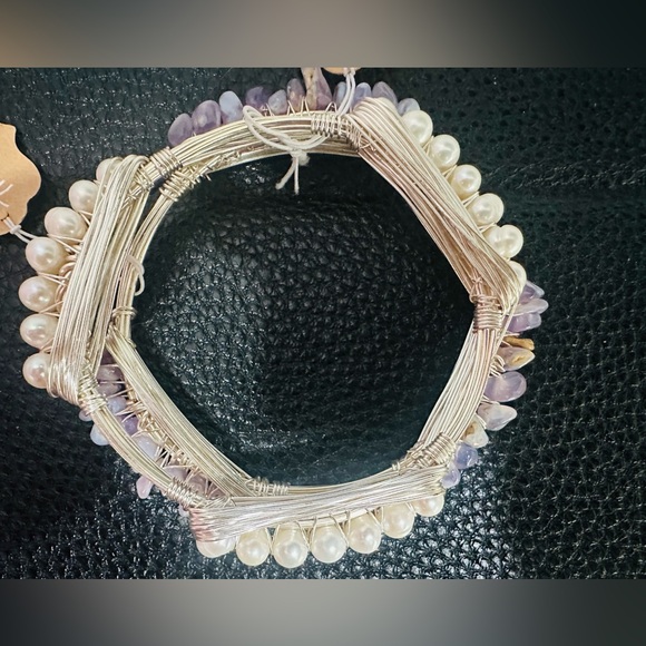 NWT; 2 Bangle Bracelets, Fresh Water Pearls, & Raw Amethyst’s - Picture 2 of 6